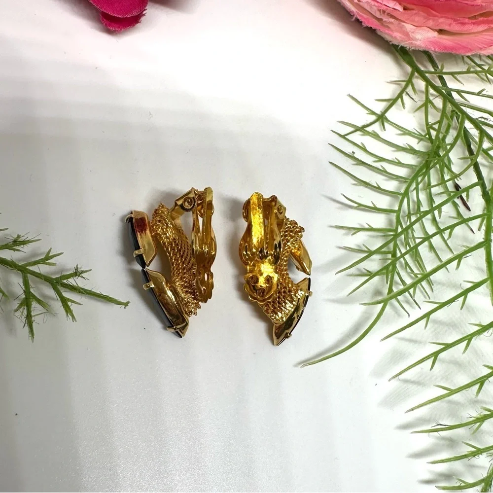 VINTAGE⚜️Golden Mesh Gray Crystal Clip Earrings - Picture 4 of 5